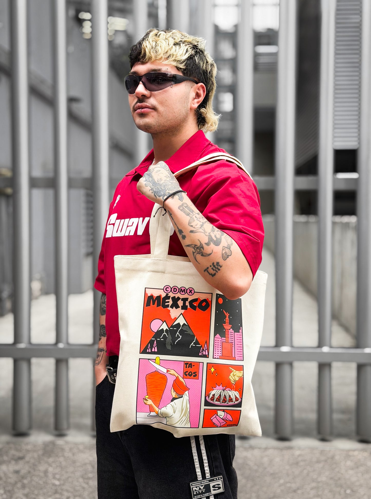 TOTE - Cósmico