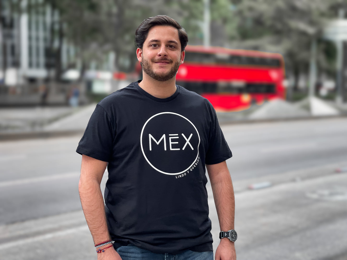 Playera MEX LINDO Y QUERIDO Negra